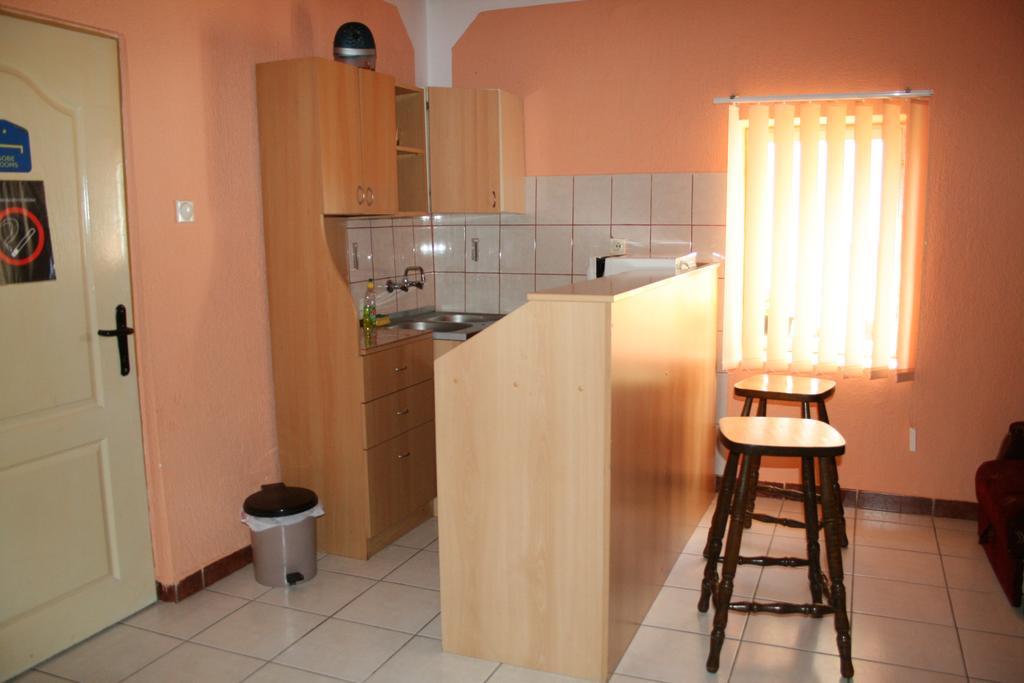 Sobe Rooms Szobak Zimmer Kis ปาลิช ภายนอก รูปภาพ